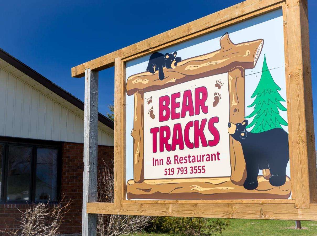 Bear Tracks Inn Lions Head Exterior photo